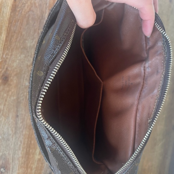 Louis Vuitton Monogram Brown Men's Travel Bag - Picture 10 of 14